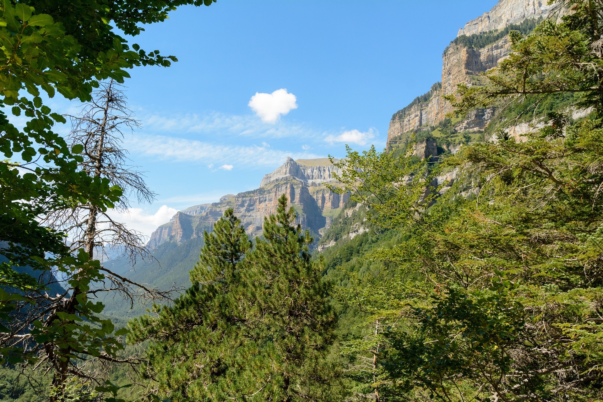 https://maleitravelgroup.com/viajes/assets/upload/d26.jpg